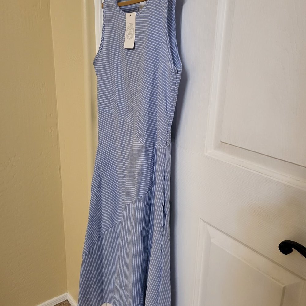 Floral Blooming Light Blue Stripe Pocket Sleeveless Midi Dress Size: Medium NWT - Picture 4 of 8